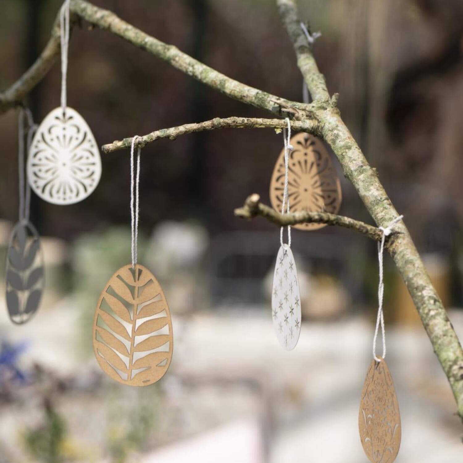 Scherenschnitt im 2er-Set "Ei mit Blattmuster" (Weiß) Ib Laursen