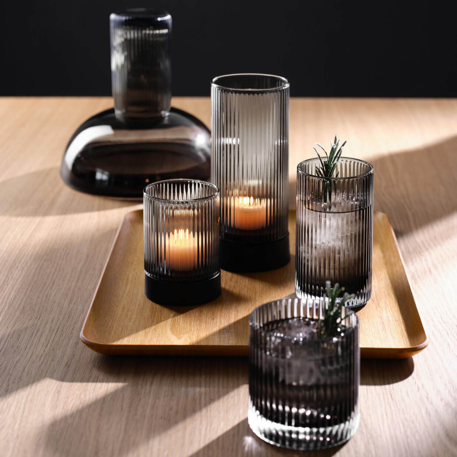 Glas Windlicht mit Porzellanfuß - 7x9,6 cm (Transparent)