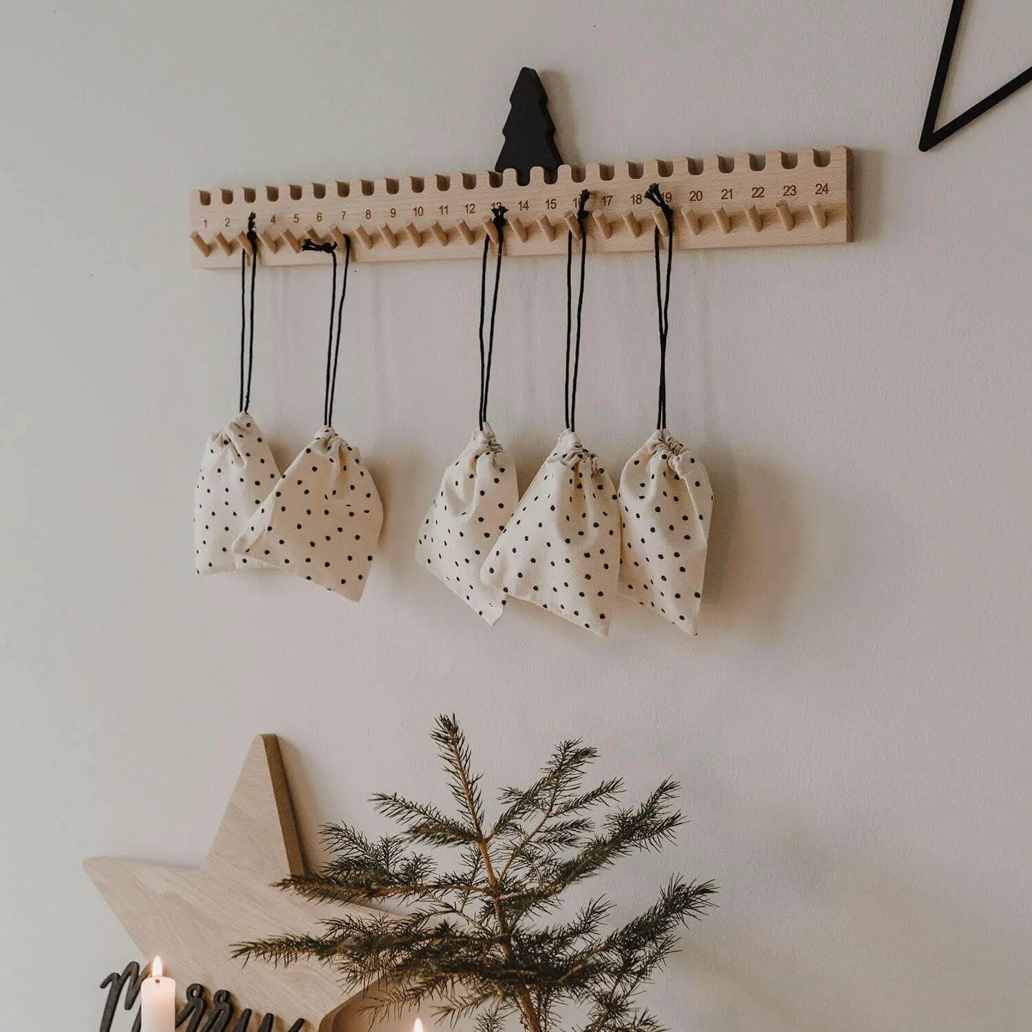 Adventskalender "Tanne" - 55x7 cm (Natur) Eulenschnitt