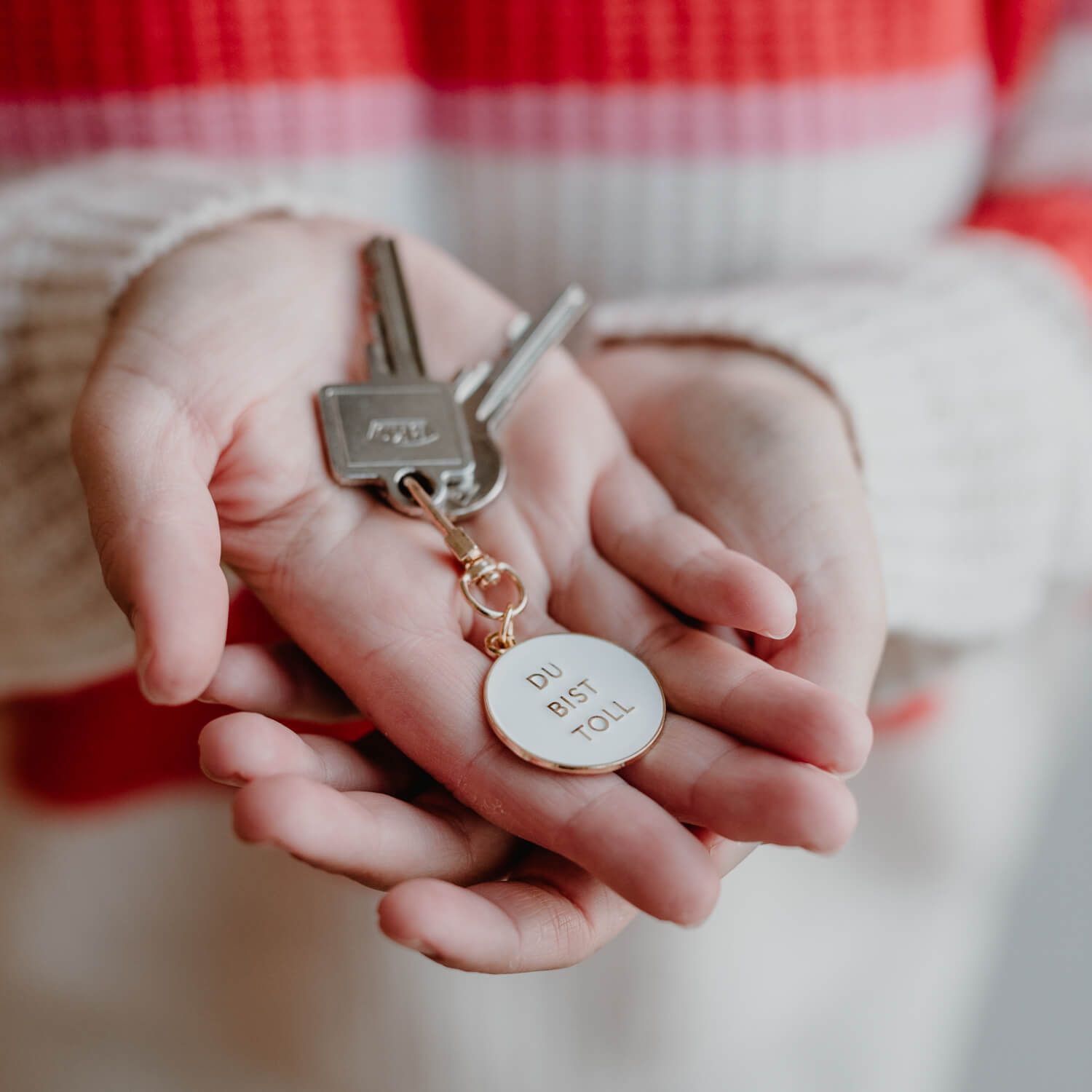 Schlüsselanhänger "Du bist toll" - 3,2x6,8 cm (Weiß/Gold) Eulenschnitt