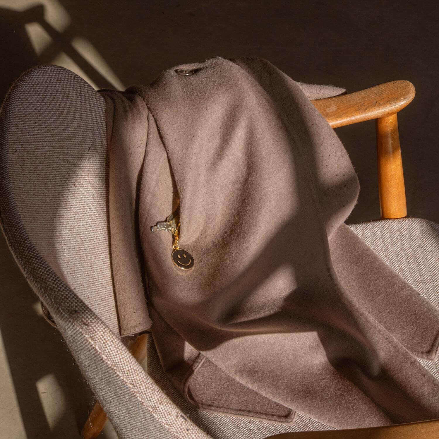 Schlüsselanhänger "Smiley" - 3x6,8 cm (Schwarz) Eulenschnitt