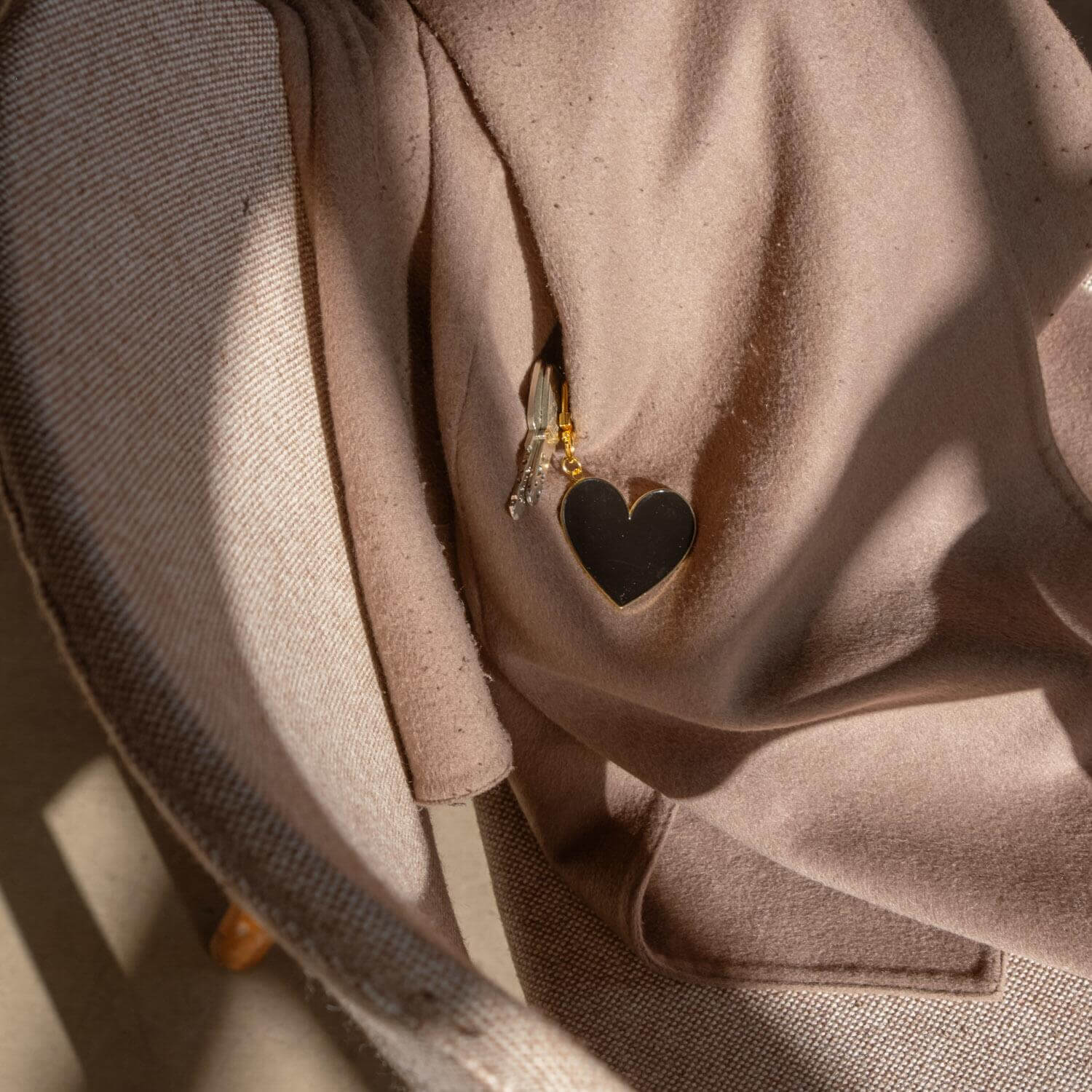 Schlüsselanhänger "Großes Herz" - 4,9x8,4 cm (Schwarz) Eulenschnitt