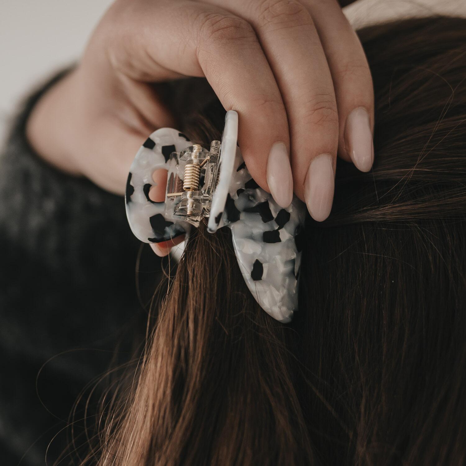 Große Haarspange "Herz" (Schwarz/Pearl) Eulenschnitt