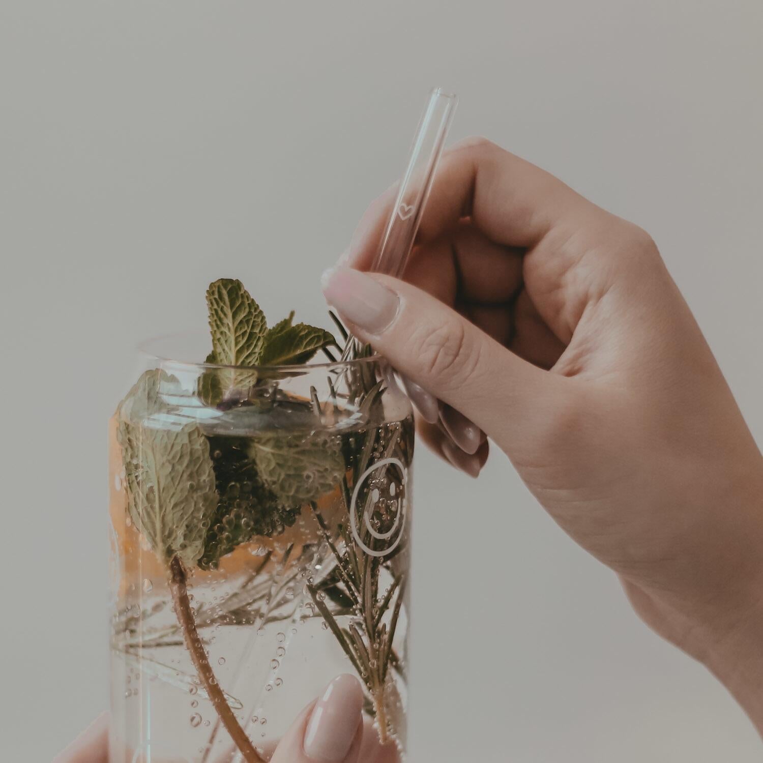 Glas-Strohhalme "Herz" im 4er-Set - 20 cm (Transparent/Weiß) Eulenschnitt