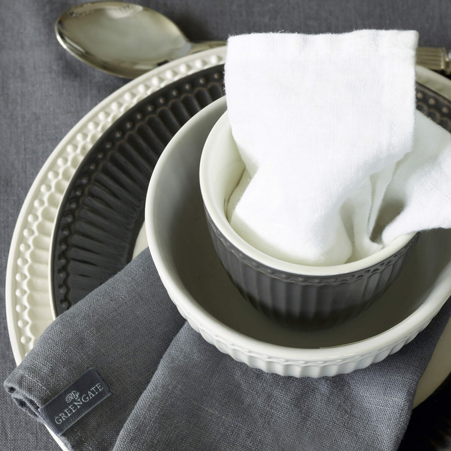 Frühstücksteller "Alice" (Creamy Fudge) GreenGate