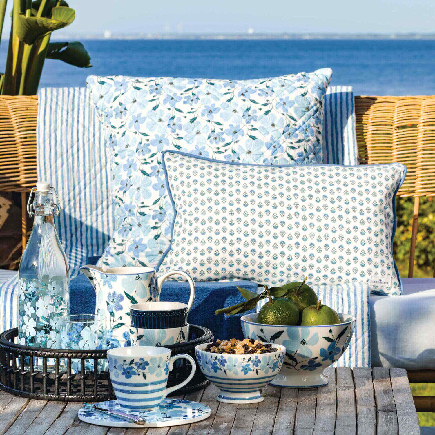 Glasflasche mit Bügelverschluss "Laerke" (White) GreenGate