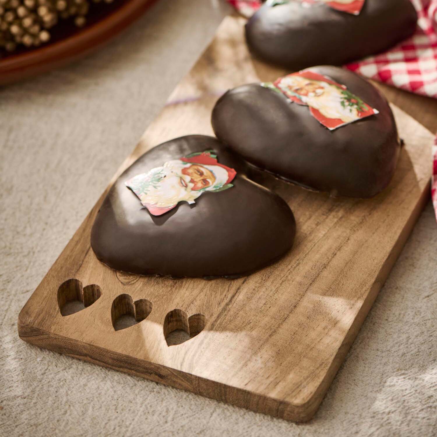 Schneidebrett mit ausgeschnittenen Herzen - 35 cm (Natur) Ib Laursen