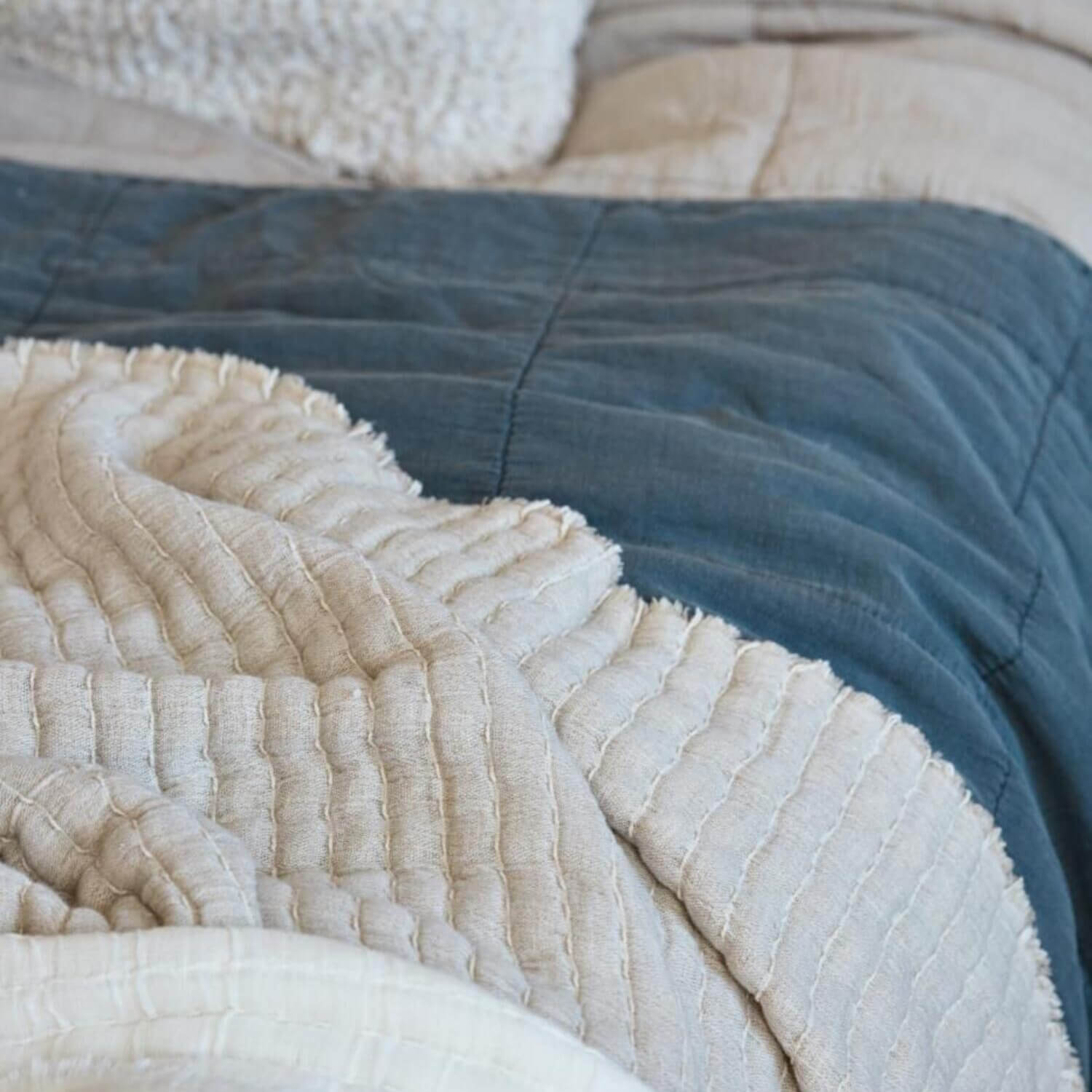 Gerippte Tagesdecke - 220x150 cm (Natur, Creme) Ib Laursen