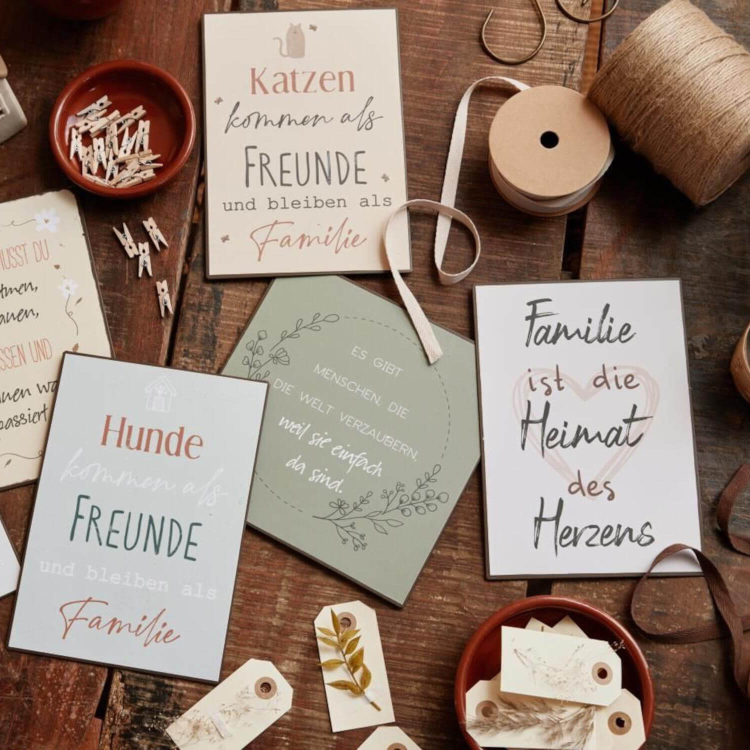 Metallschild "Hunde kommen als Freunde" - 14x20 cm (Grau) Ib Laursen