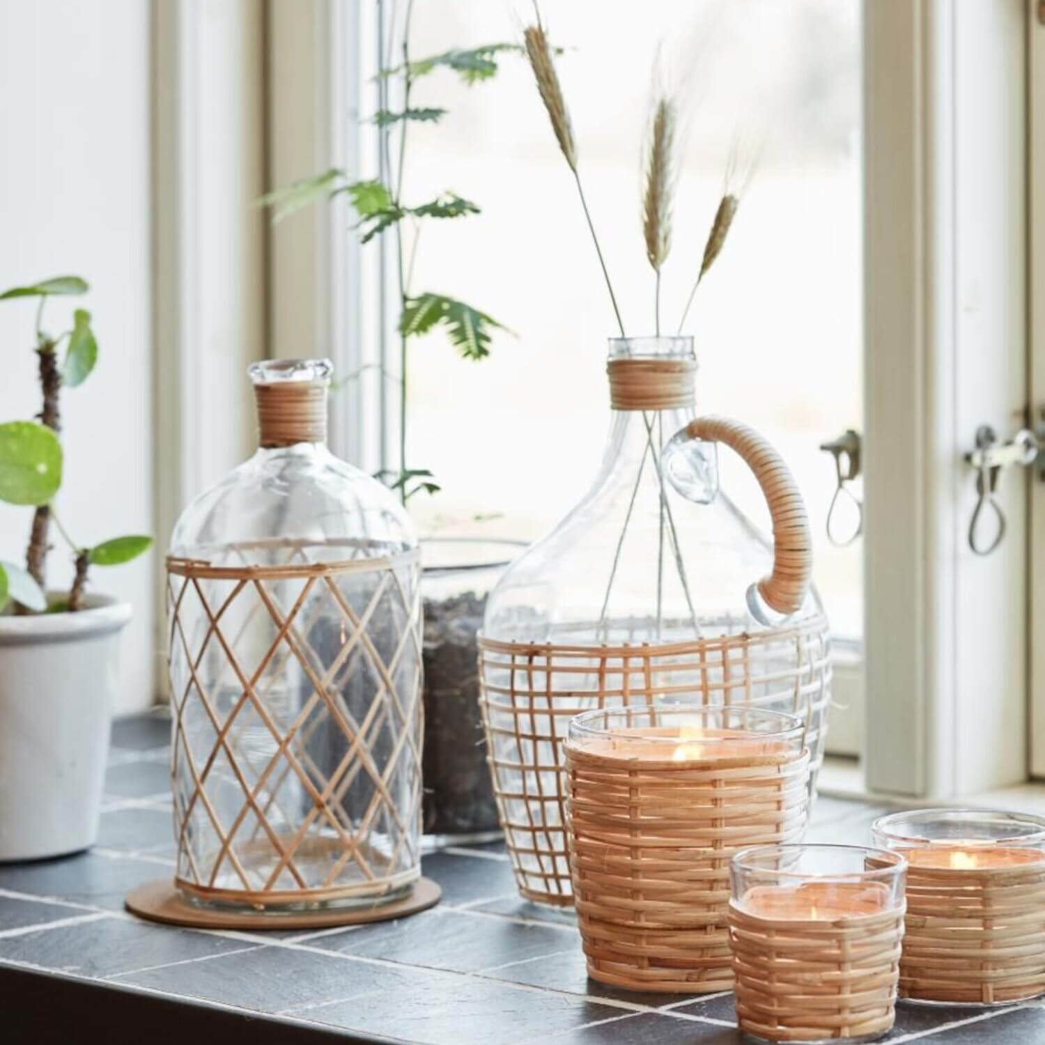 Glasflasche mit Rattangeflecht - 10x22 cm (Transparent, Natur) Ib Laursen