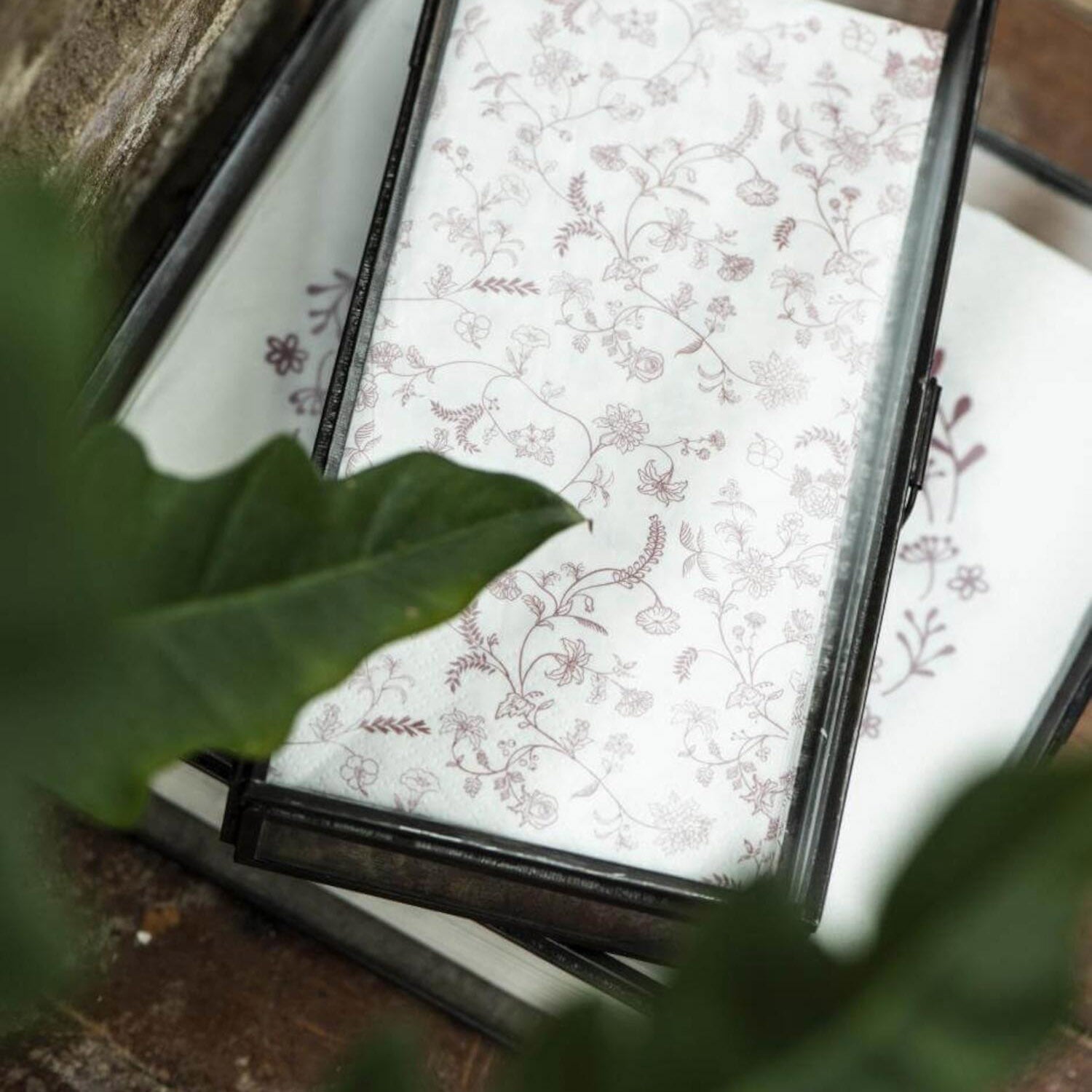 Papierservietten "Faded Rose Blossoms" - 16 Stk (Rosa) Ib Laursen