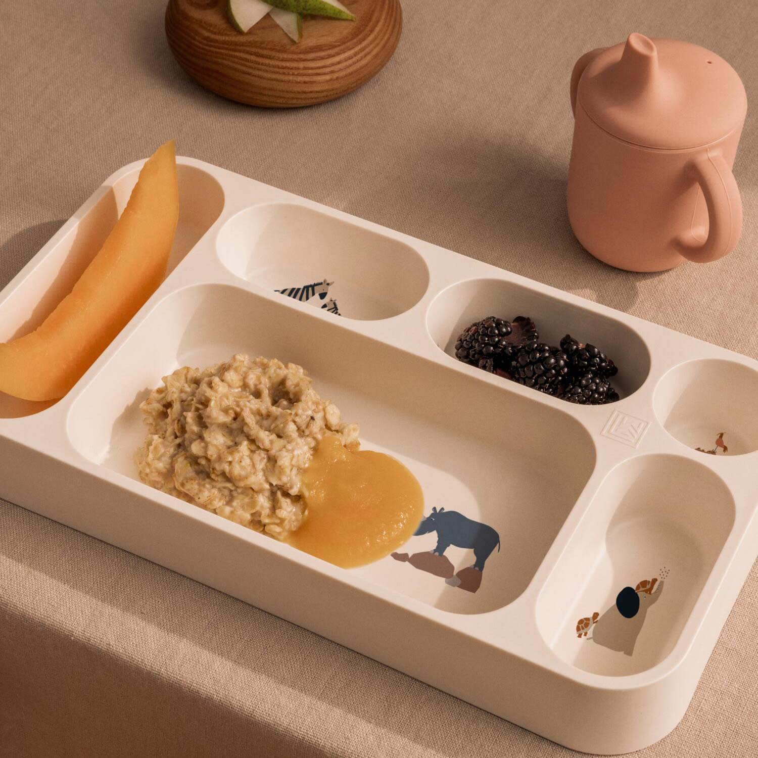 Menüteller "Mosu - All together" - 17x30x35 cm (Sandy) Liewood