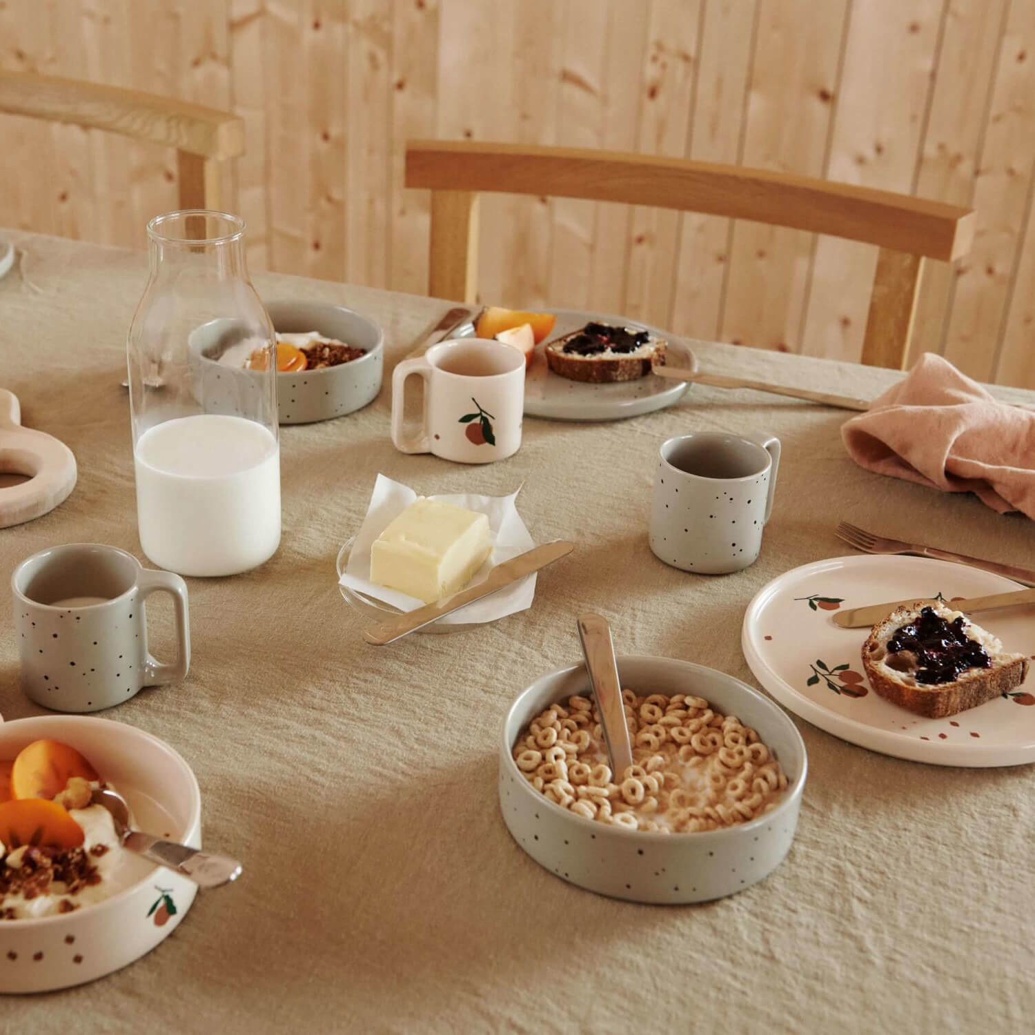 Porzellan-Geschirr "Camren - Splash Dots" (Mist) Liewood