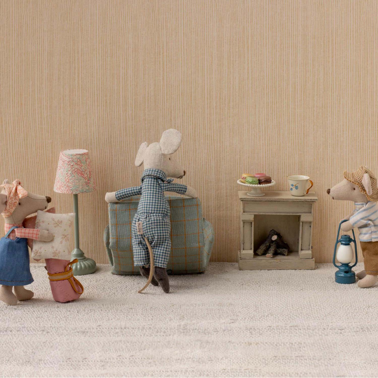 Schlafsofa "Maus - Karriert" - 8x11x5 cm (Blau)