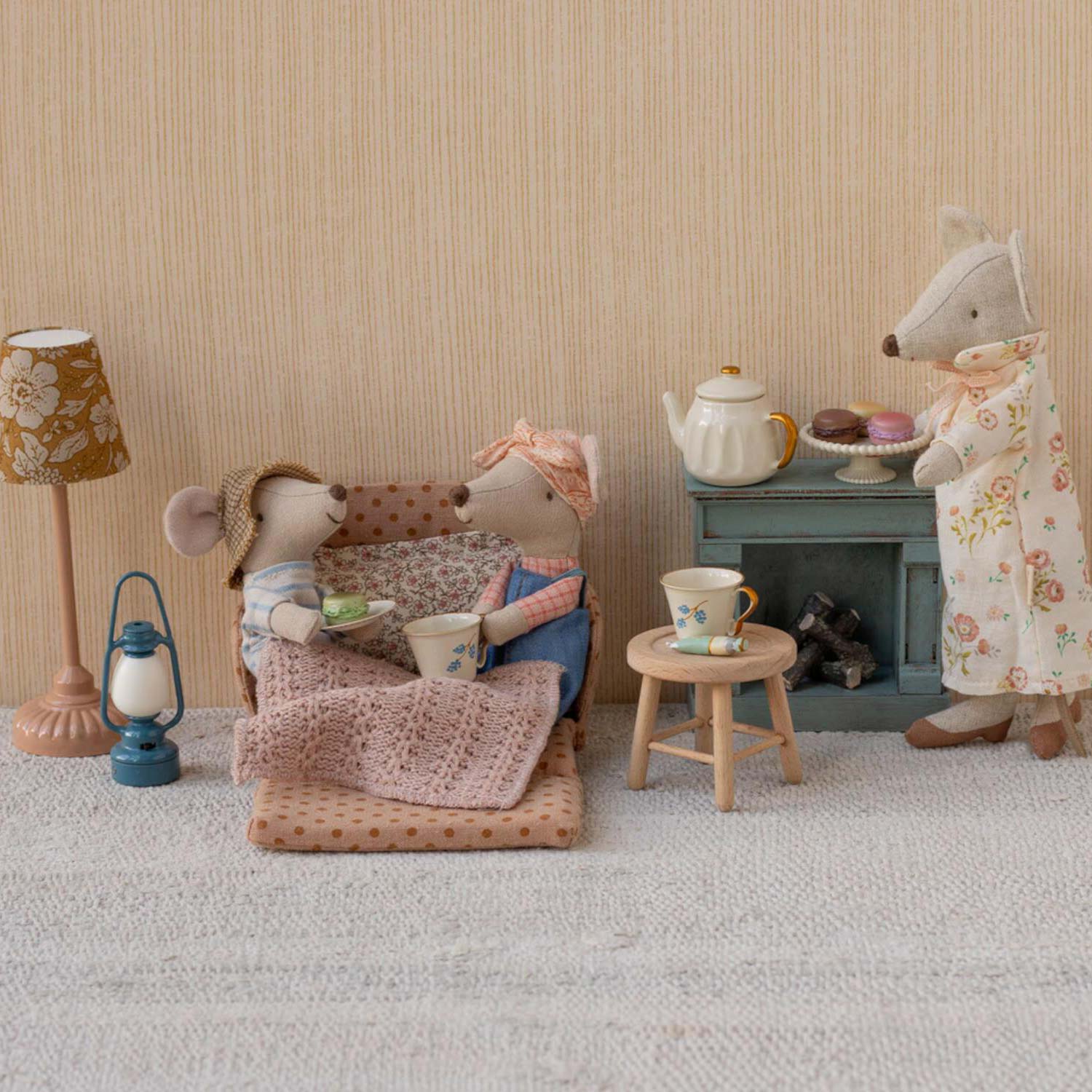 Schlafsofa "Maus - Punkte" - 8x11x5 cm (Rot)