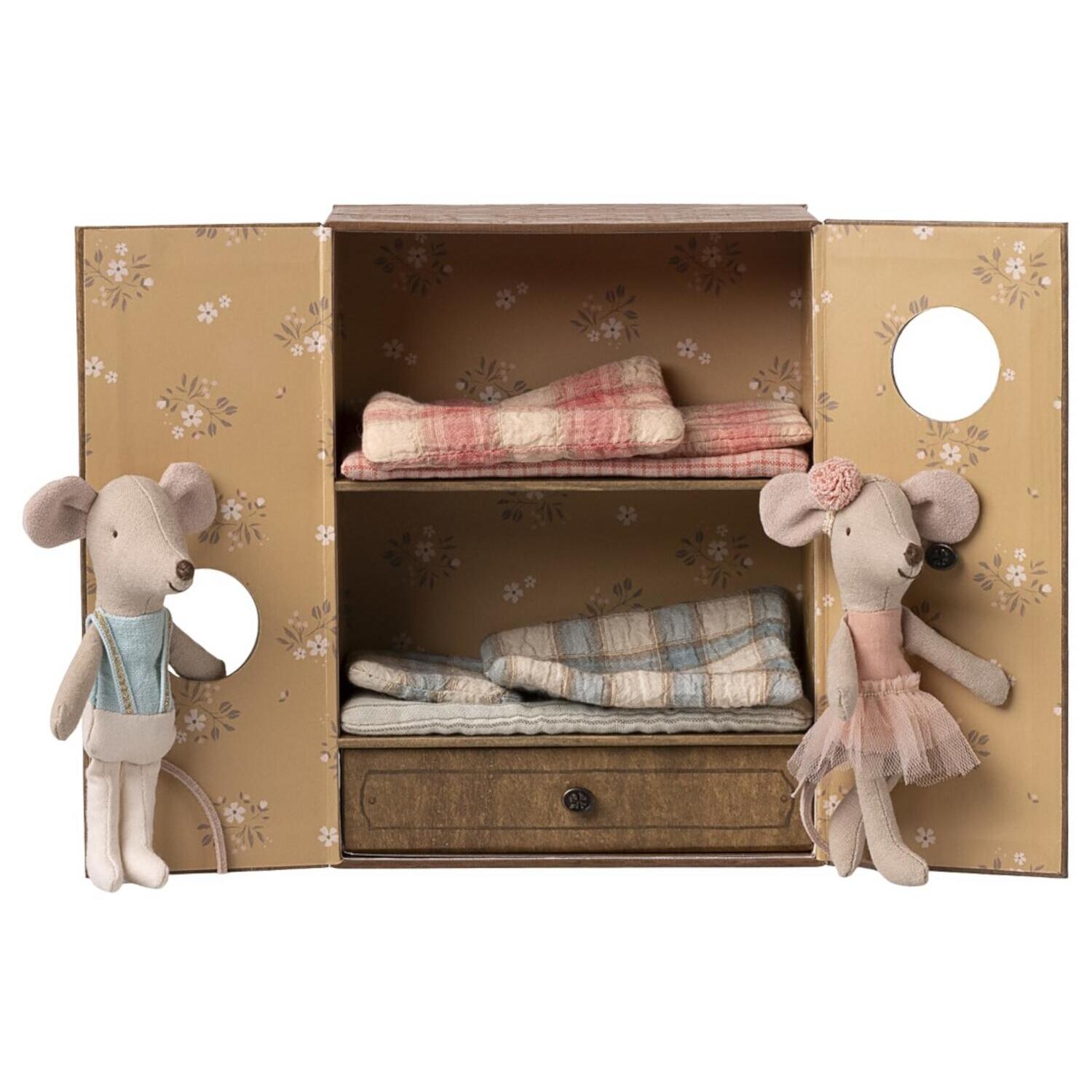 Ballettmäuse im Tanzstudio - Kleine Schwester und kleiner Bruder (Powder)