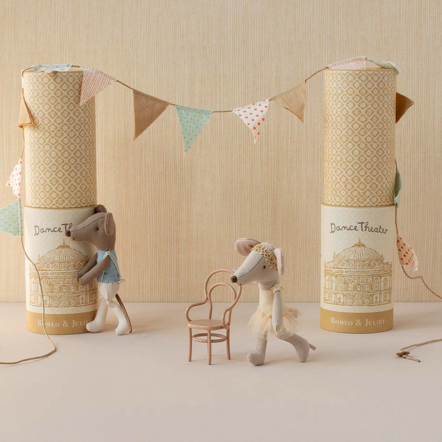 Balletttänzerin Maus - Große Schwester (Natur)