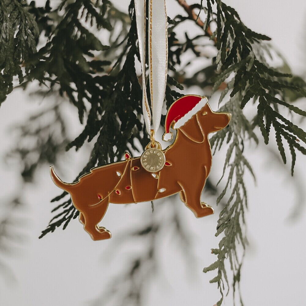 Baumschmuck "Weihnachtsdackel" - 8x5,2 cm (Braun)