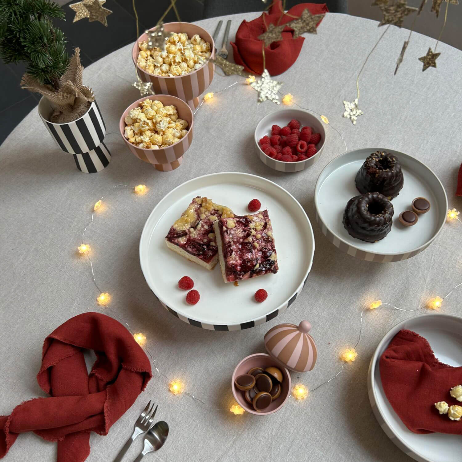 Tablett "Toppu" - 27 cm (Clay)