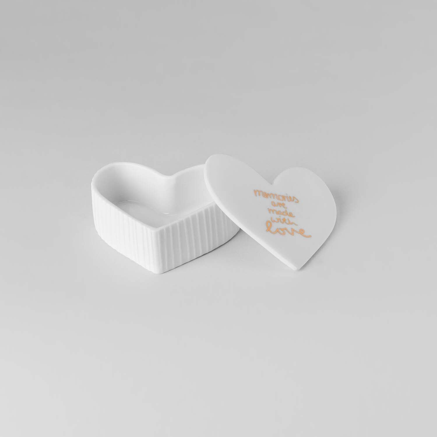 Herzdose "Memories are made, with love" (Weiß) räder Design