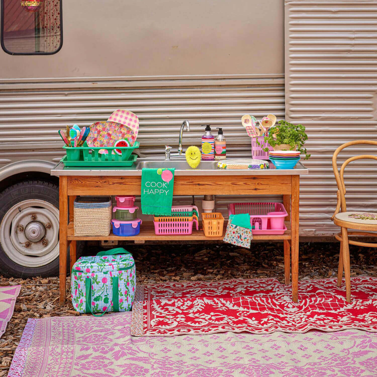 Teppich aus recyceltem Kunststoff "Flowers" - 180x120 cm (Rot) Rice