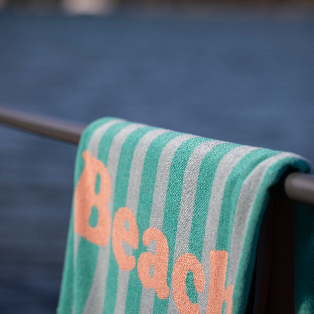 Frottee-Strandtuch "PLAYA - Beach Party" - 100x180 cm (Mint)