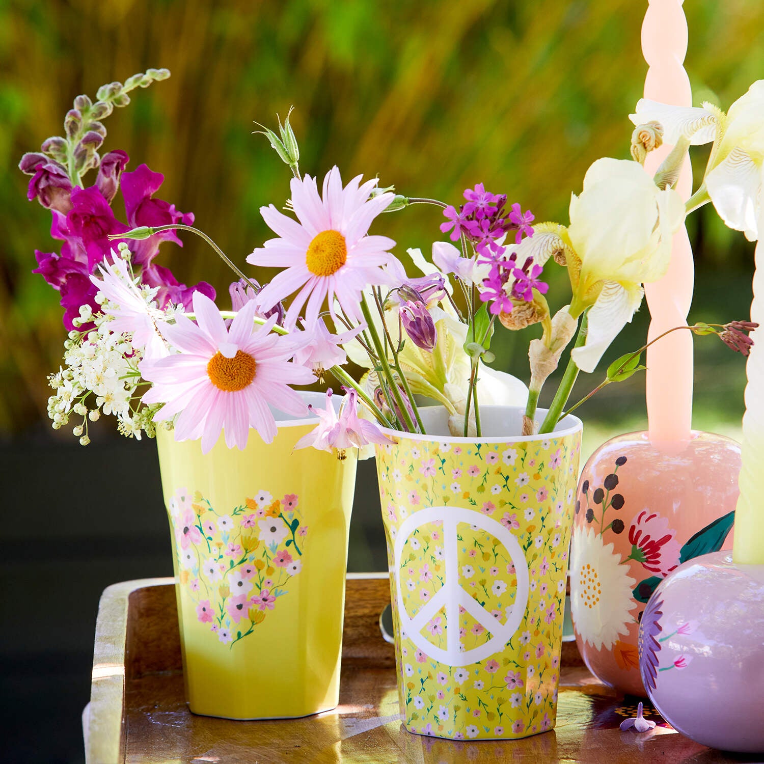 NIK-Melamin-Becher "Flower Me Happy & Peace" - 2er-Set (Gelb) Limitierte Auflage