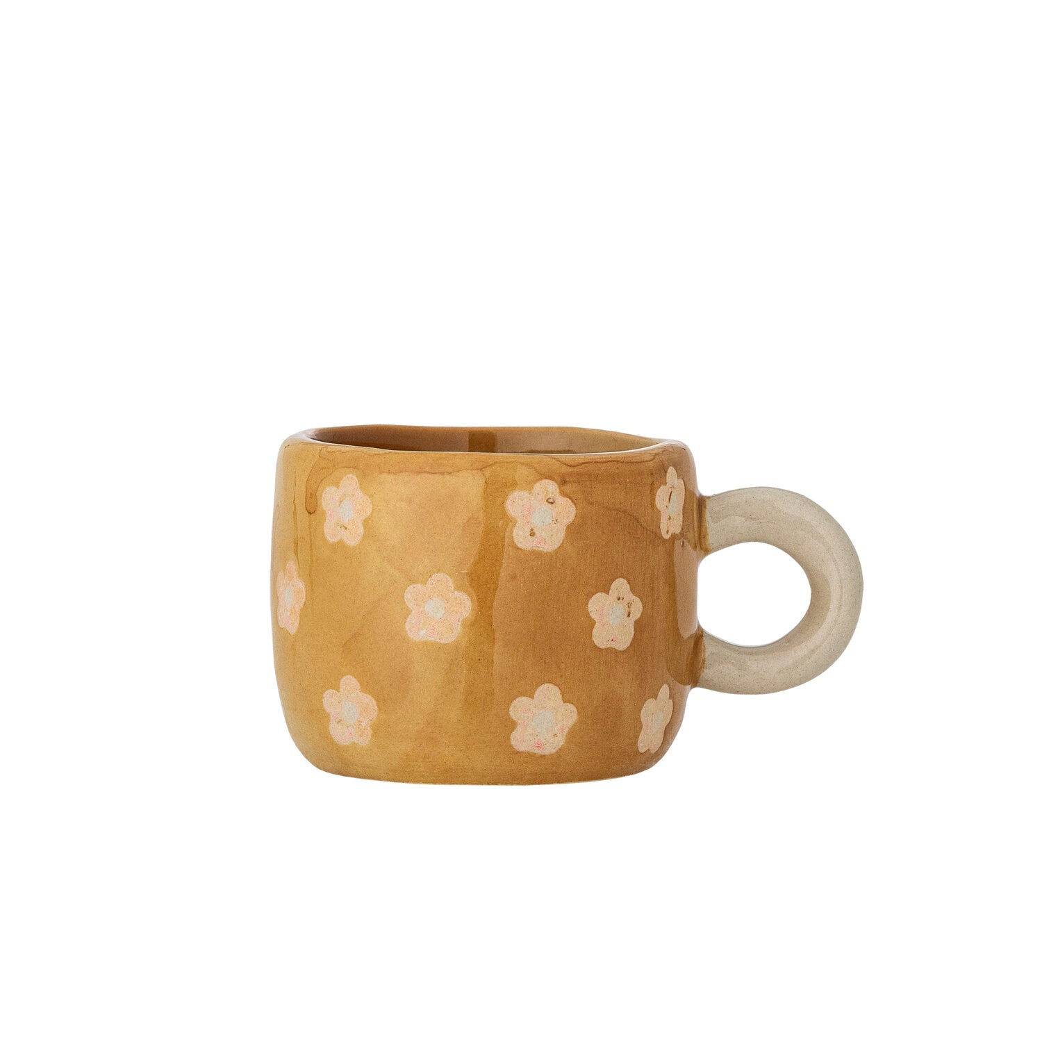 Braune Keramiktasse mit weißem Blumenmuster, runder Form und seitlichem Henkel