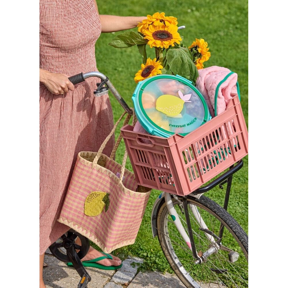 Rosa karierte Raffia-Tasche mit gelber Applikation, Tragehenkel und offenes Top