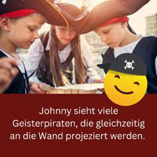 Kinderspiel mit Projektionsaktion: Kinder schauen auf die projizierten Geisterpiraten
