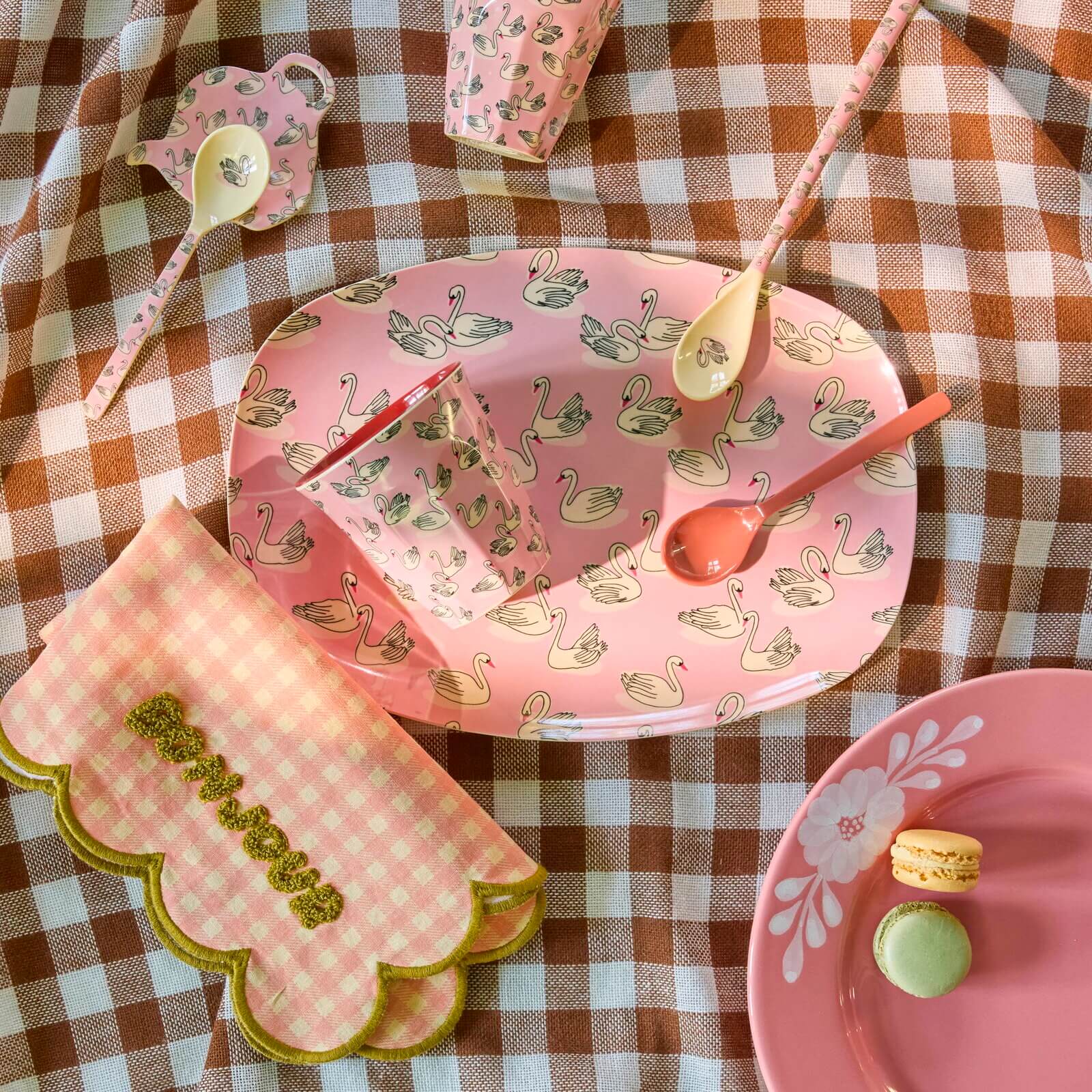 Melamin Rechteckige Platte "Swan in Paris" - 30x22 cm (Pink)