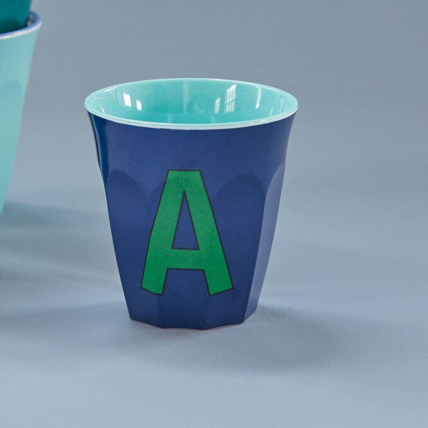 Melamin Becher "Buchstabe A" - Medium (Dunkelblau) Rice