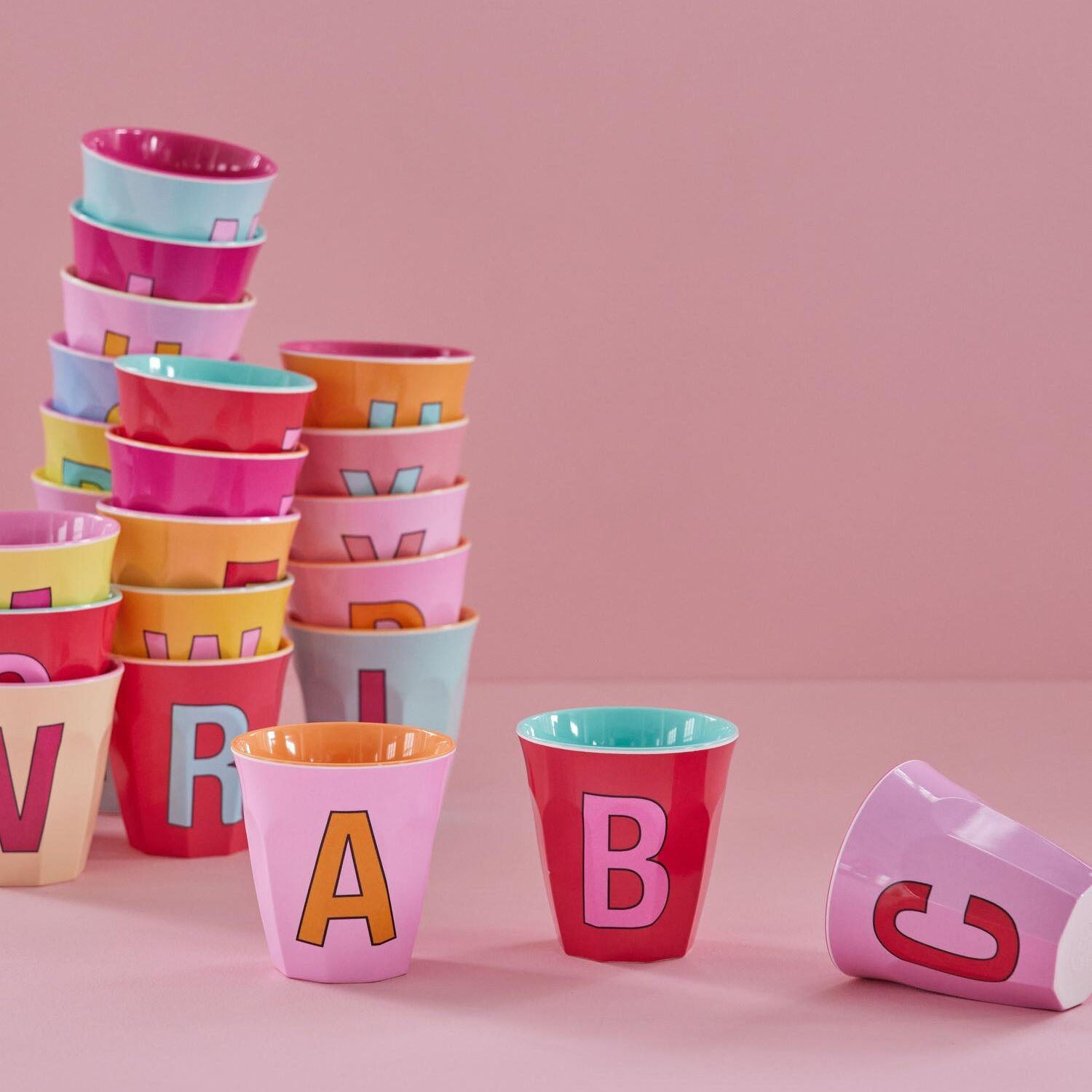Melamin Becher "Buchstabe F" - Medium (Pink)