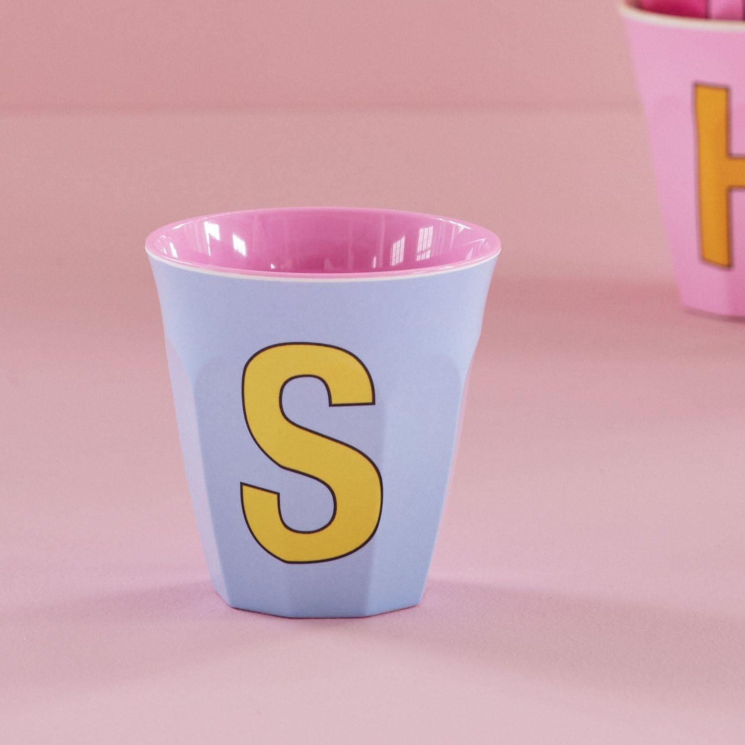 Melamin Becher "Buchstabe S" - Medium (Hellblau)