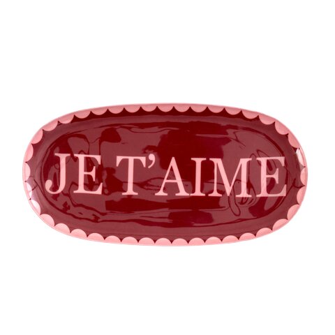 Ovales Metalltablett mit Aufdruck „JE T'AIME“, rostrot, glänzende Oberfläche