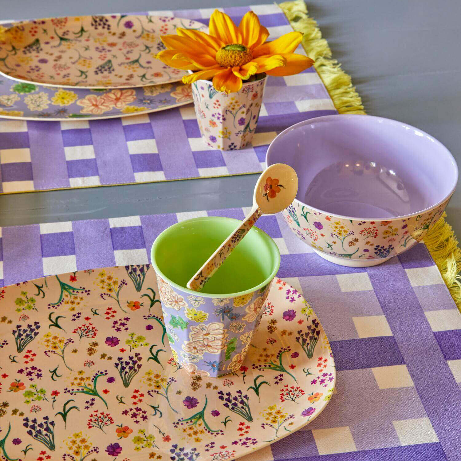 Tischset mit Karomuster und Fransen (Lavendel/Gelb)