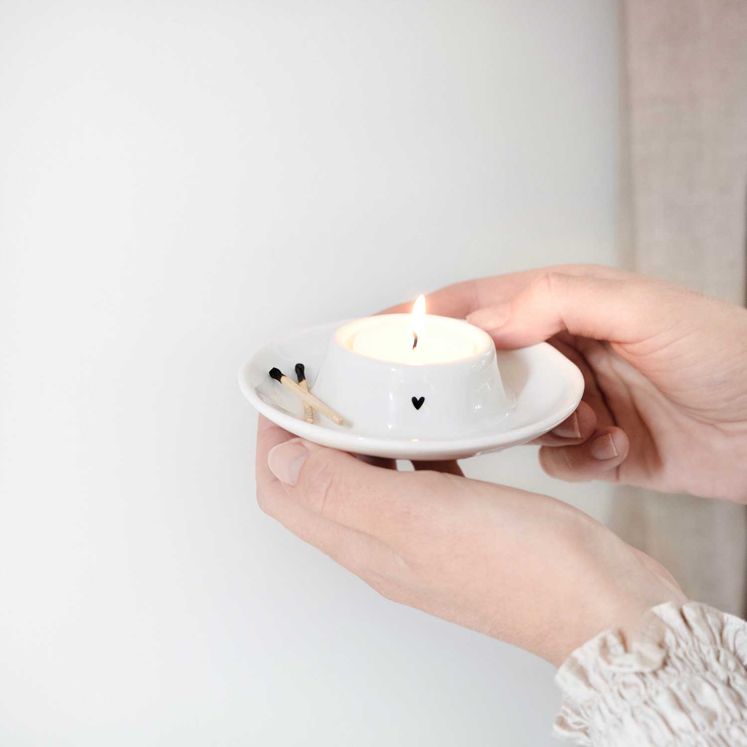 Eier Servierbecher "Heart" - 11x3 cm (Weiß/Schwarz)