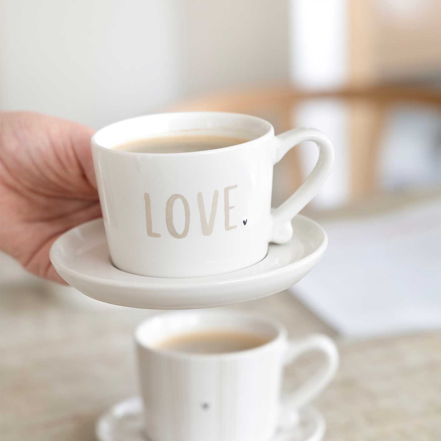 Tasse "LOVE" - 8,5x7,5x6 cm (Weiß)