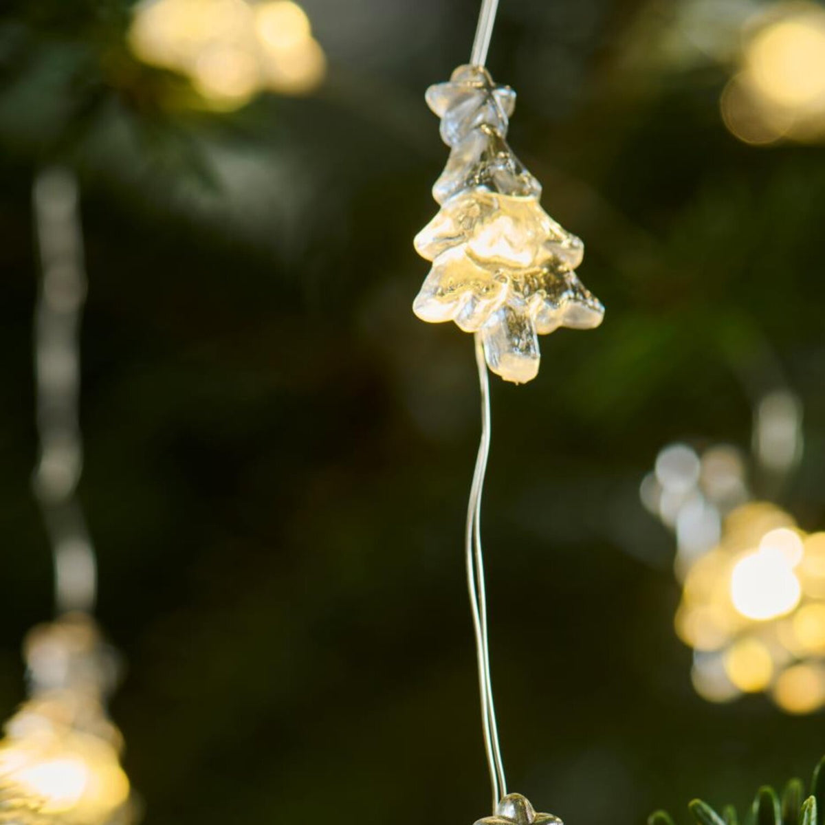Lichterkette mit 20 Weihnachtsbäumen - 185x1,6x2,8 cm (Transparent)