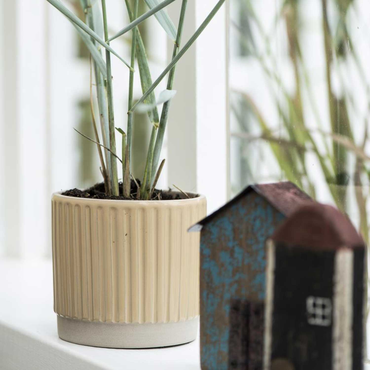 Blumentopf mit Rillen - ø  11 cm (Sand)