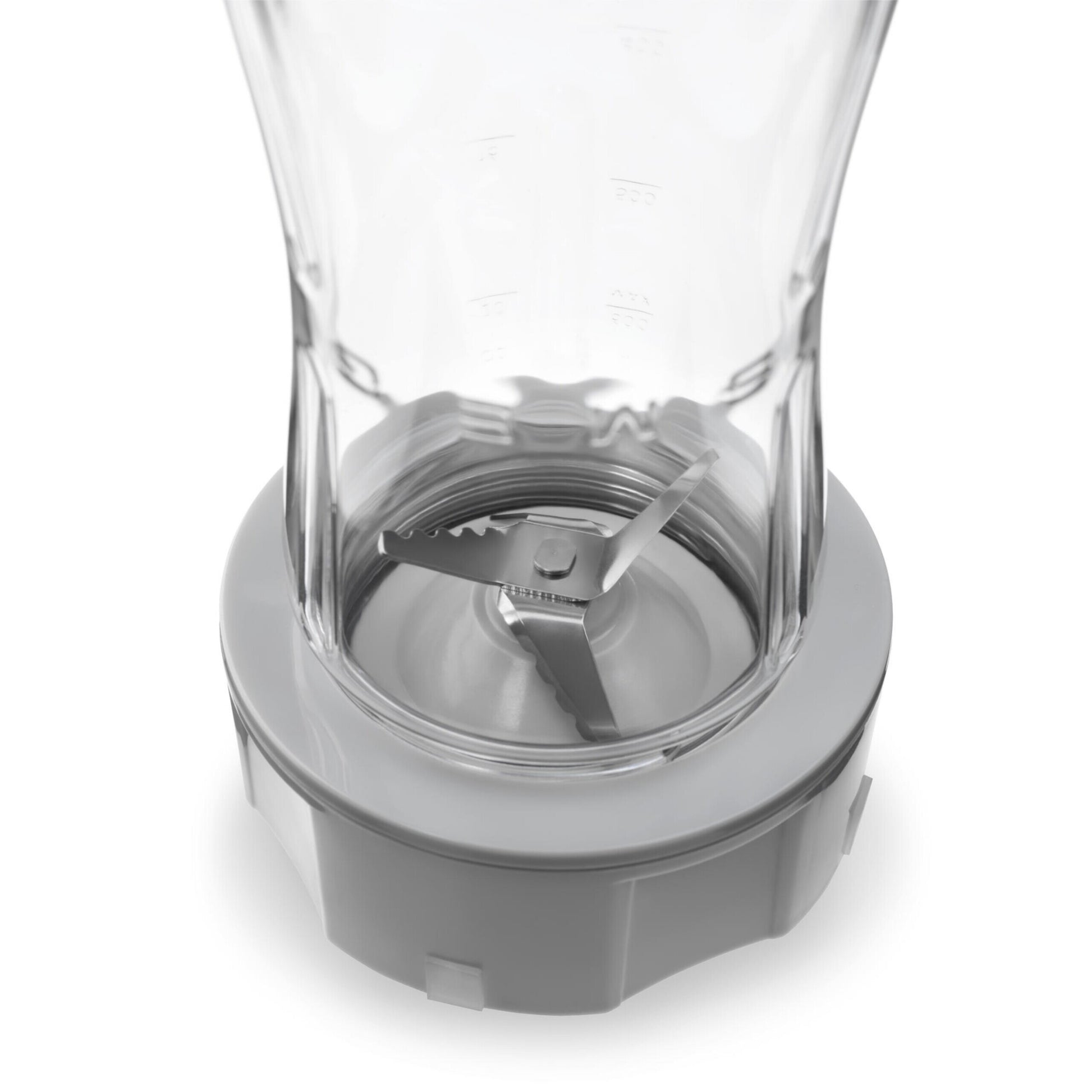 To-go Trinkflasche mit integriertem Messer im Flaschenboden, transparentes Gehäuse