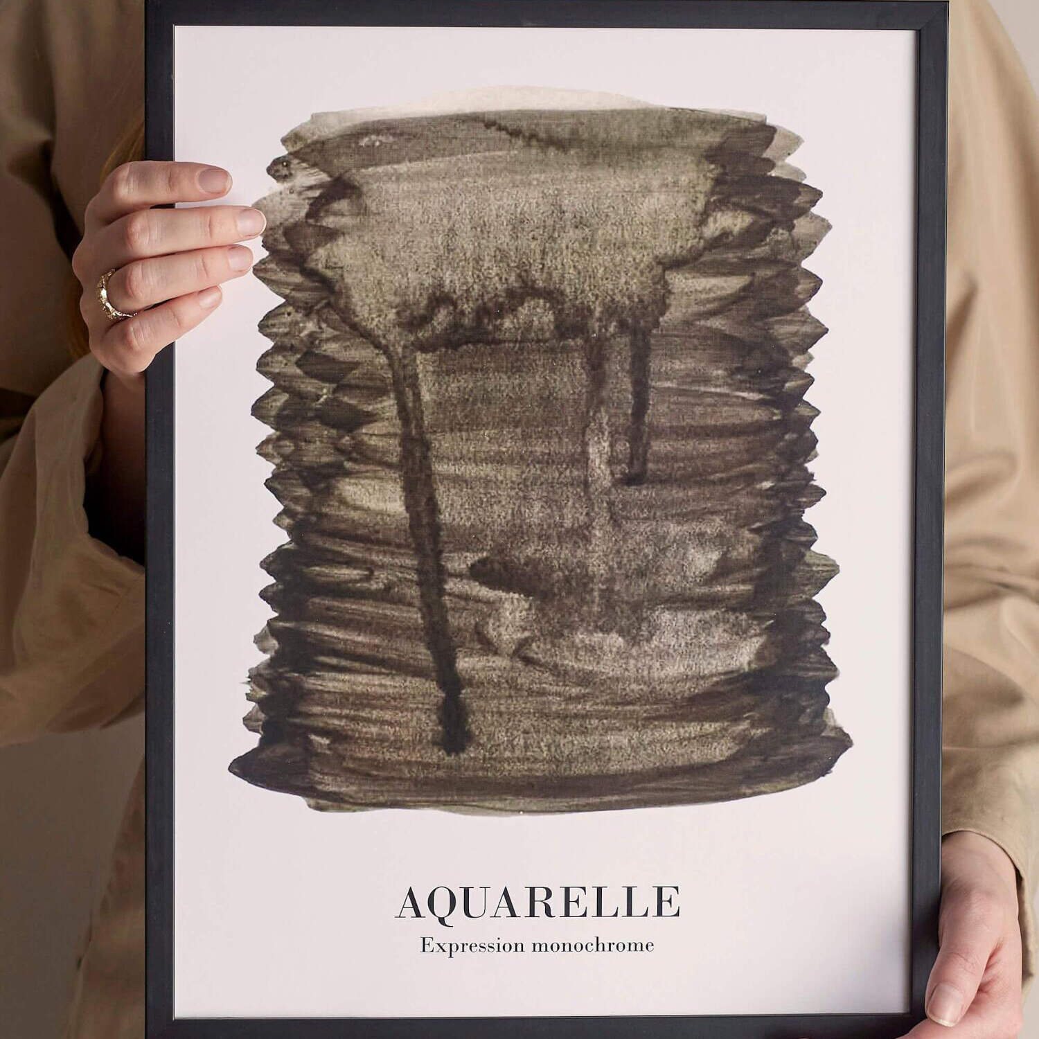 Gerahmtes Kunstbild mit schwarzem Rahmen, graues Aquarell mit vertikalen Strichen