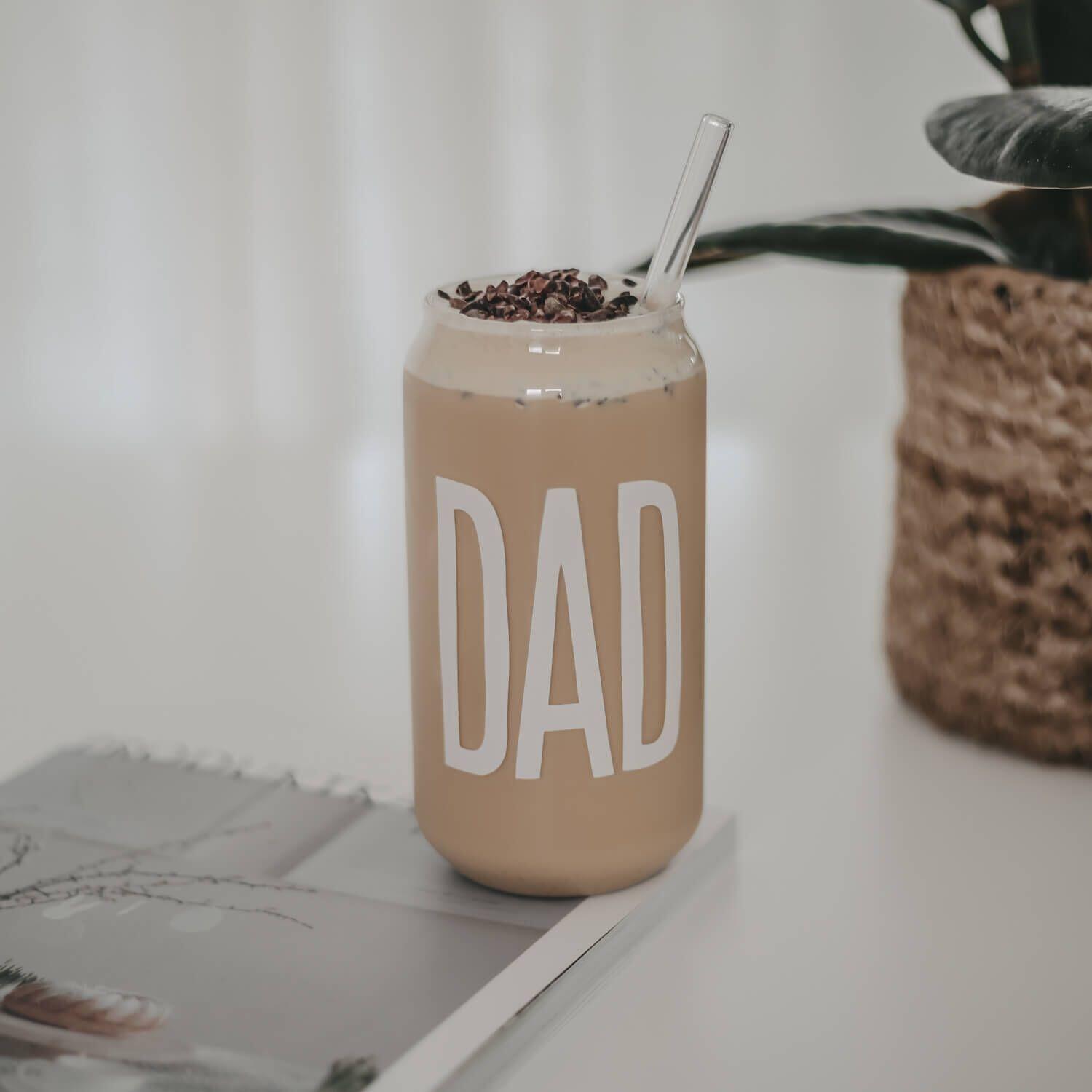 Trinkglas hoch "Dad"