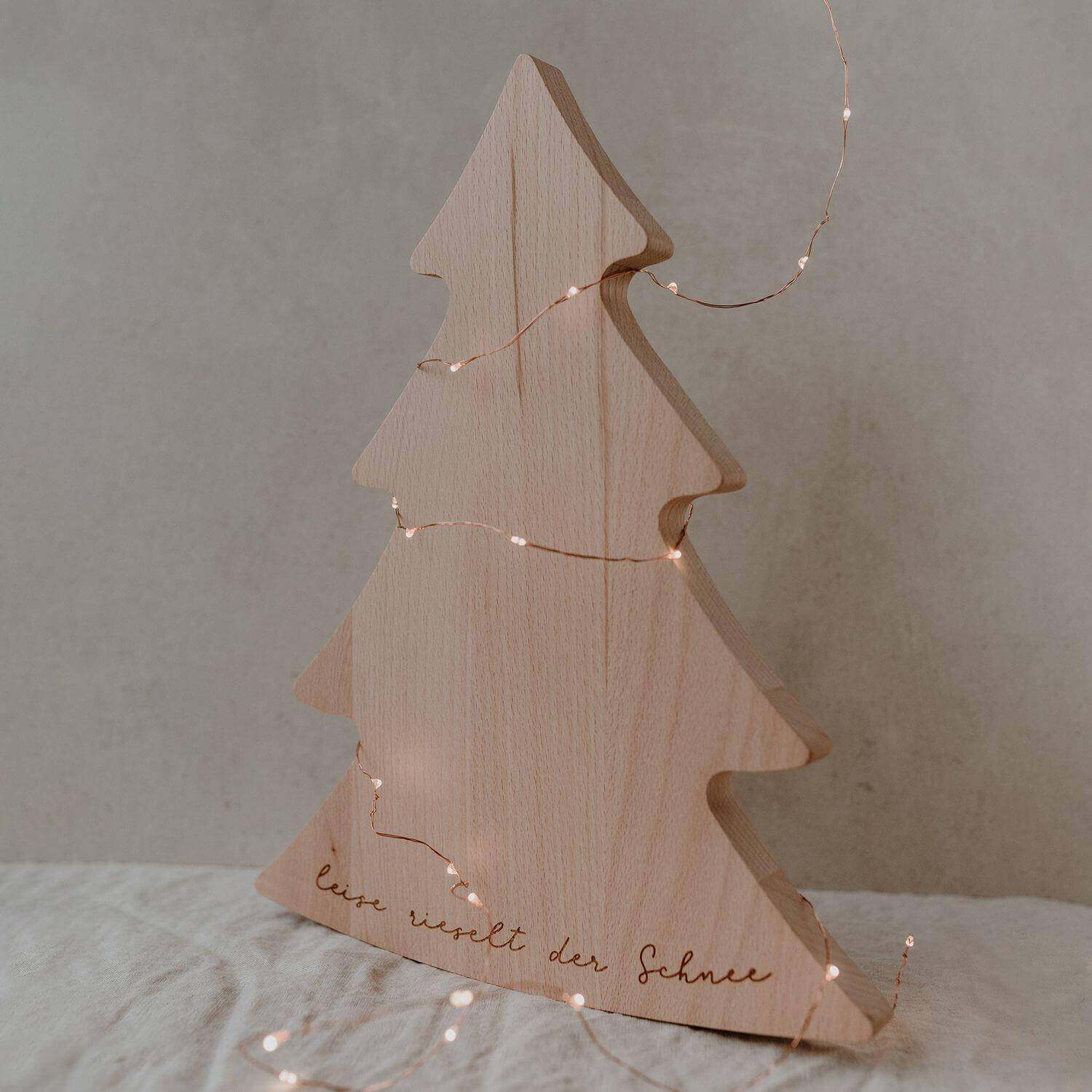 Frühstücksbrettchen "Tanne" - 28x33x2 cm (Natur)