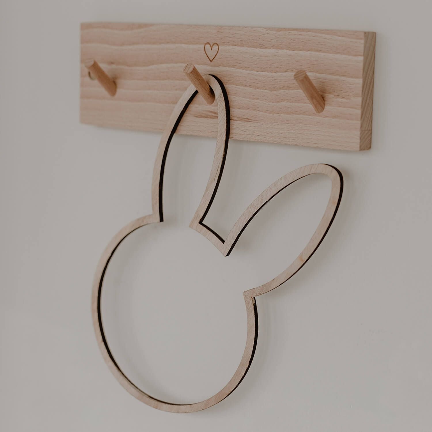 Holz-Kranz "Hase" - 23x14x5 cm (Natur)
