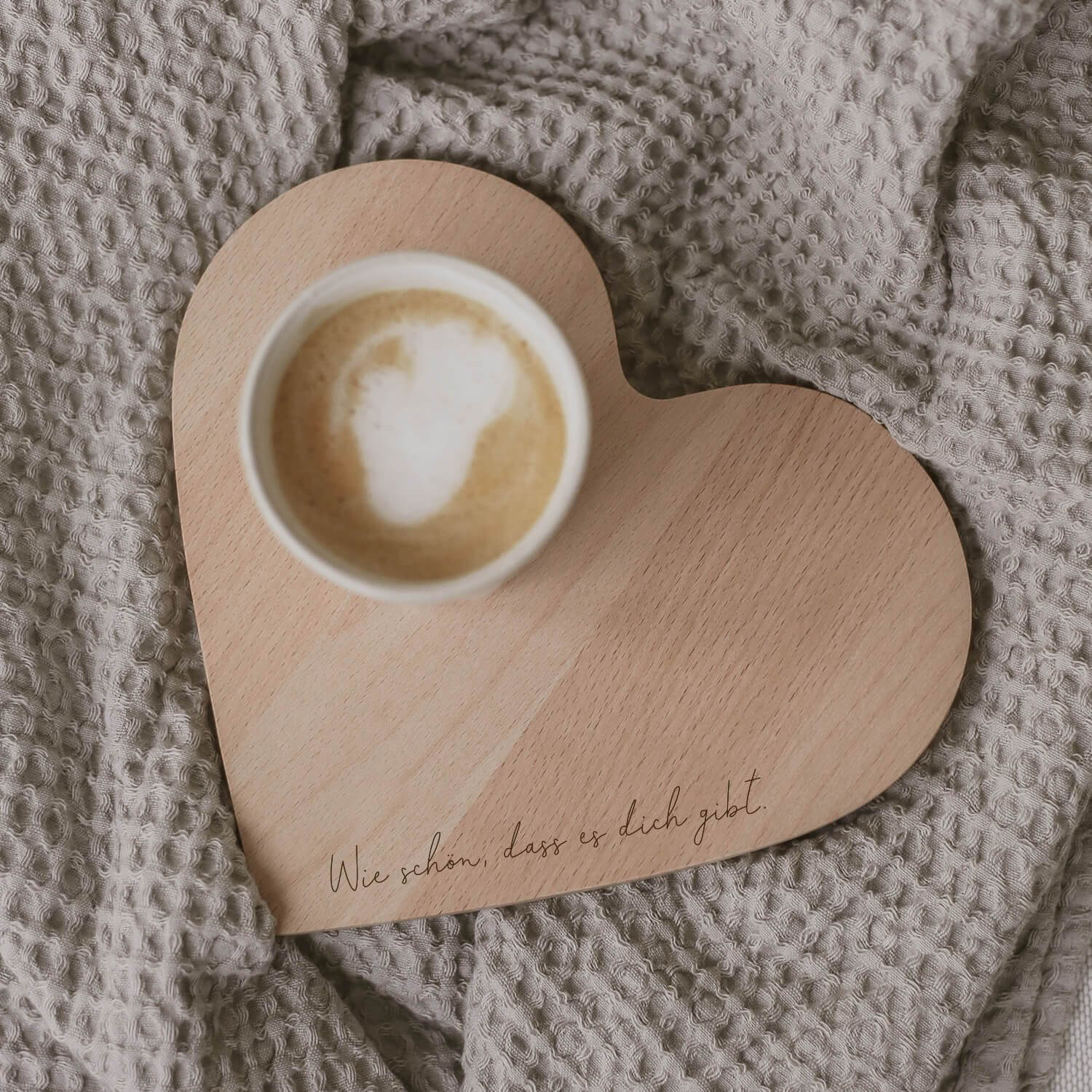 Frühstücksbrett "Herz" - 24x21x1,5 cm (Natur)