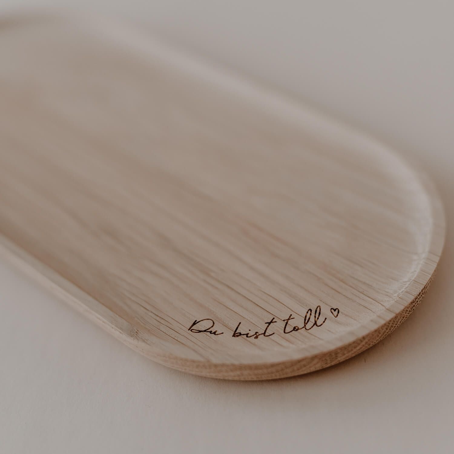 Tablett aus Eiche "Du bist toll" - 25x12x1,5 cm (Natur)