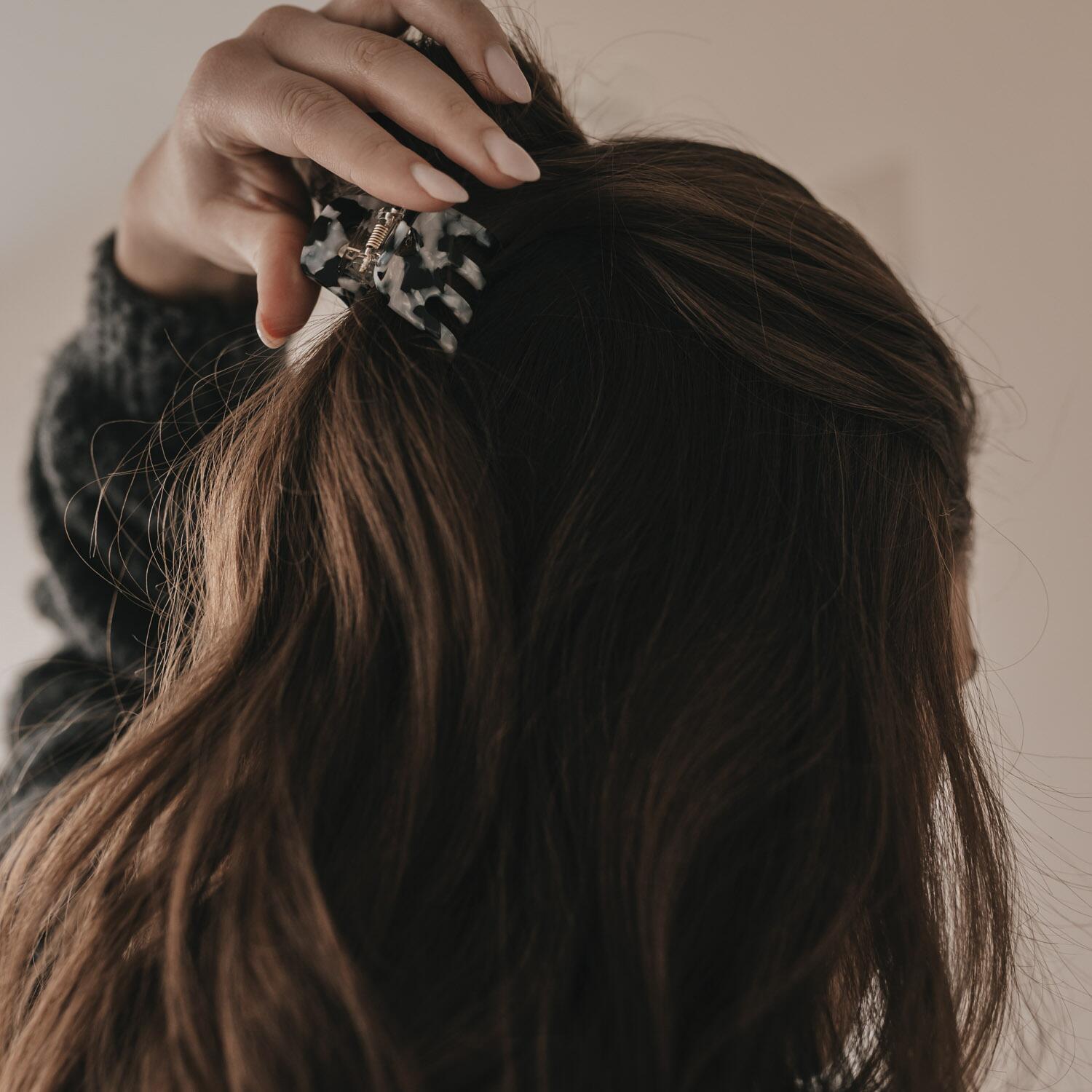 Kleine Haarspange "Herz" (Schwarz/Pearl)