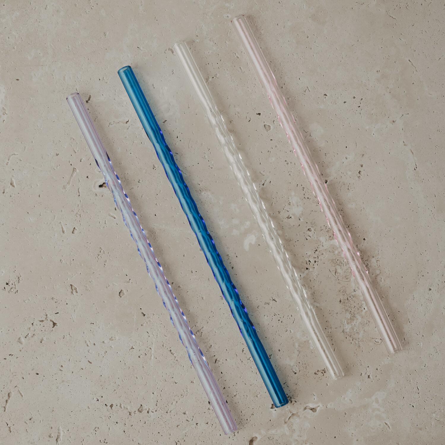 Gedrehte Glasstrohhalme im Set: blau, transparent und helllila (ca. 20 cm)