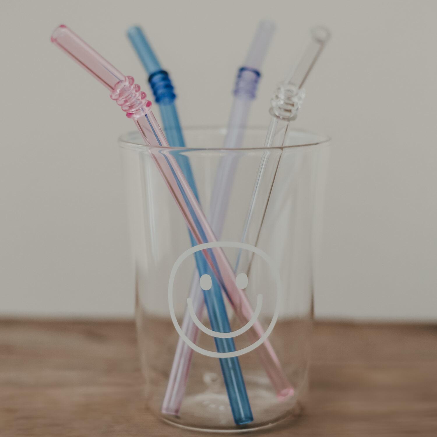 Geknickte Glas-Strohhalme im 4er-Set - 20 cm (Rosa/Flieder/Transparent/Blau)